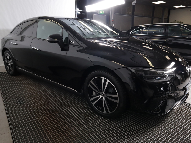 Mercedes-Benz EQE vaihtoauto