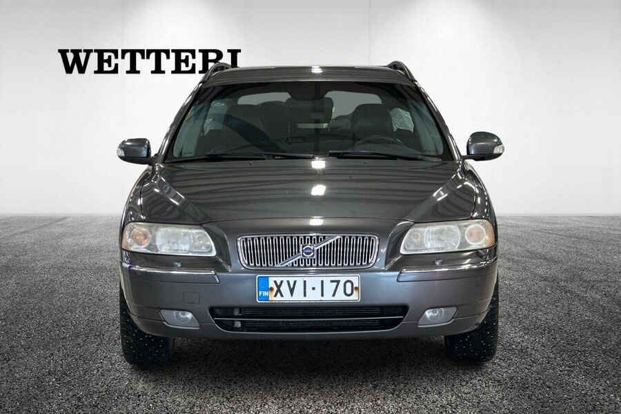 Volvo V70 vaihtoauto