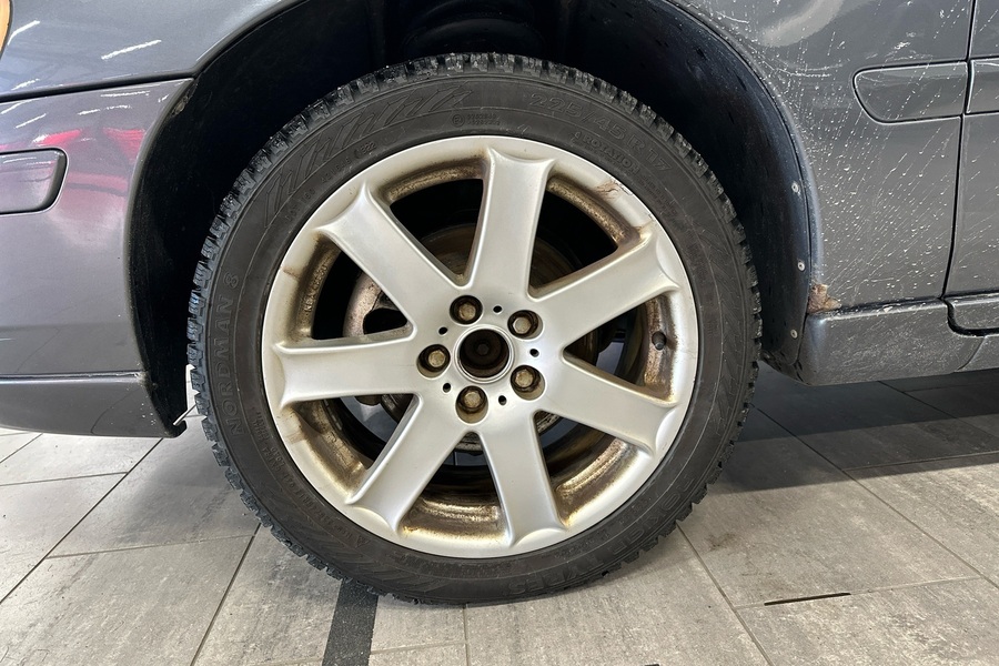 Volvo V70 vaihtoauto