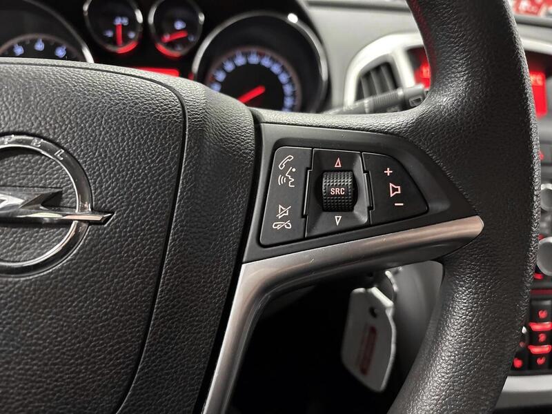 Opel Astra vaihtoauto