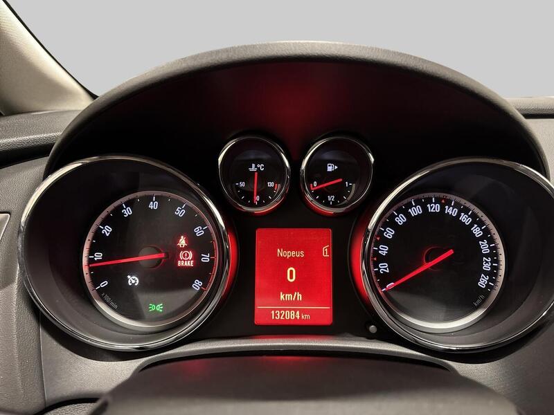 Opel Astra vaihtoauto