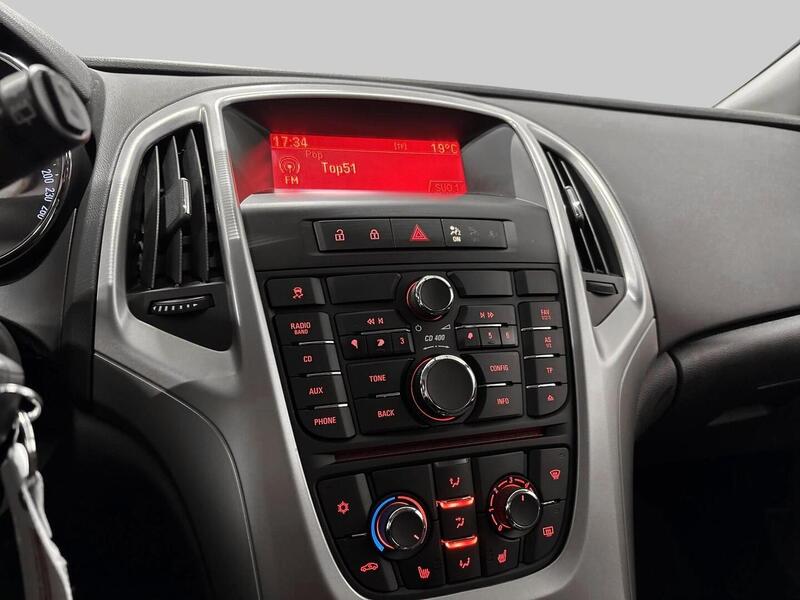 Opel Astra vaihtoauto