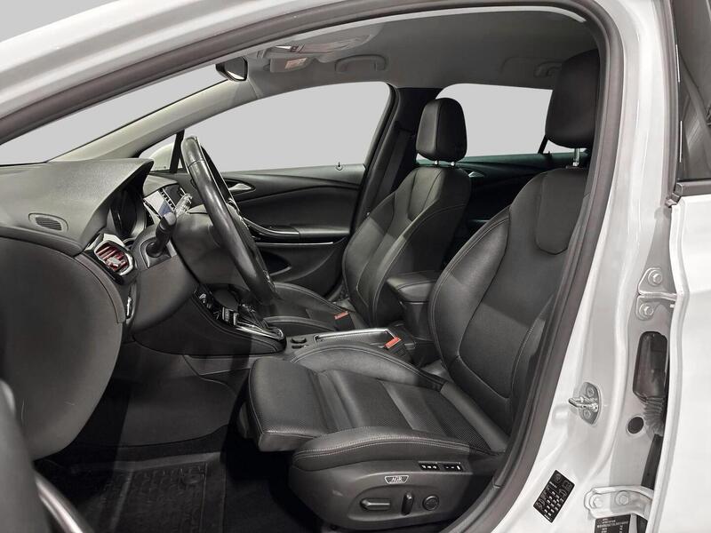 Opel Astra vaihtoauto