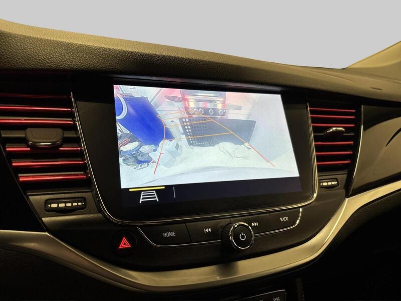 Opel Astra vaihtoauto