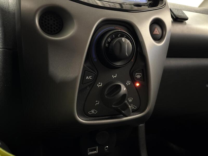 Toyota AYGO vaihtoauto