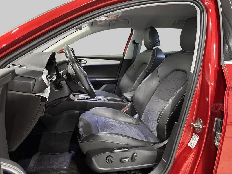 SEAT Leon Sportstourer vaihtoauto