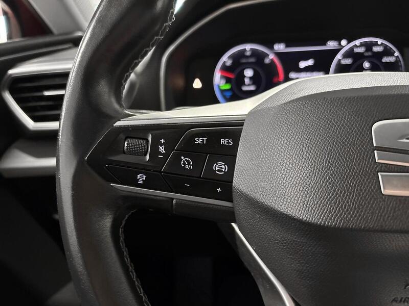 SEAT Leon Sportstourer vaihtoauto