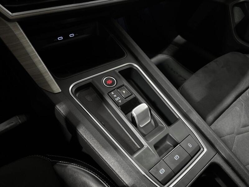 SEAT Leon Sportstourer vaihtoauto