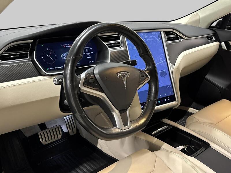 Tesla Model S vaihtoauto