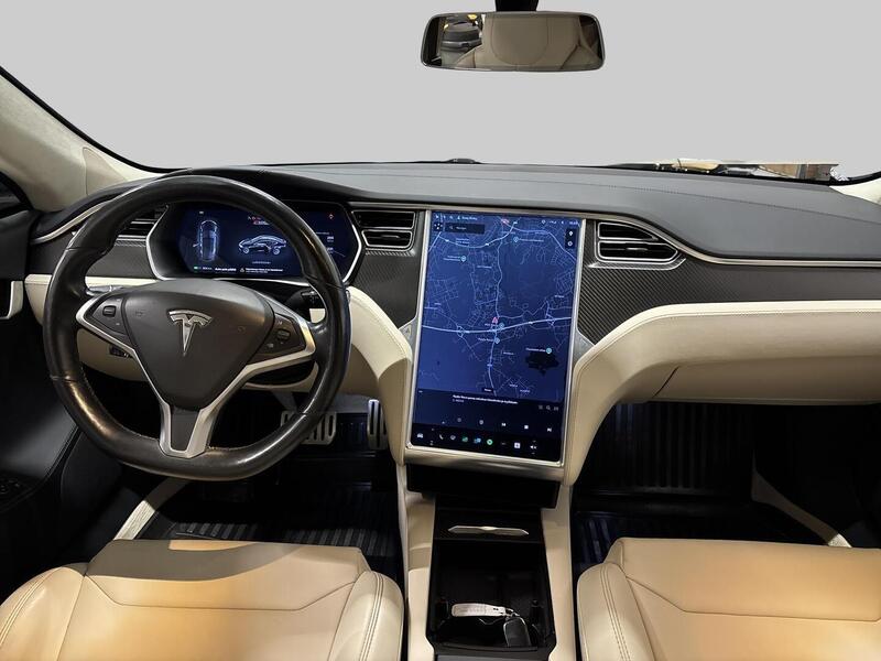 Tesla Model S vaihtoauto
