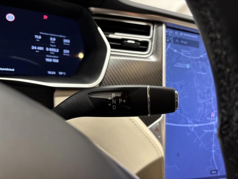 Tesla Model S vaihtoauto