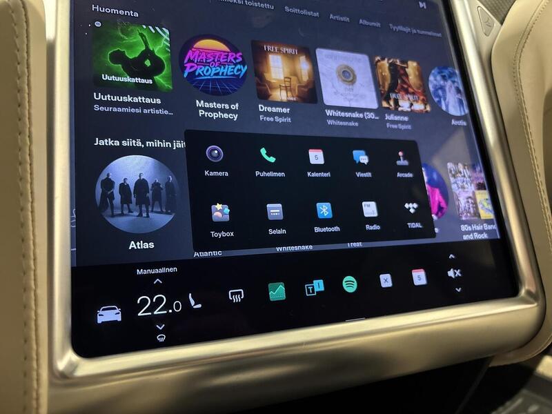 Tesla Model S vaihtoauto