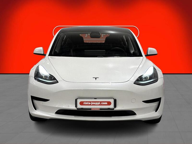Tesla Model 3 vaihtoauto