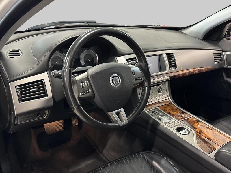 Jaguar XF vaihtoauto