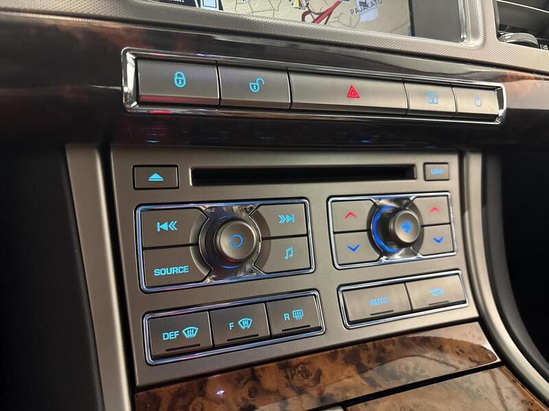 Jaguar XF vaihtoauto