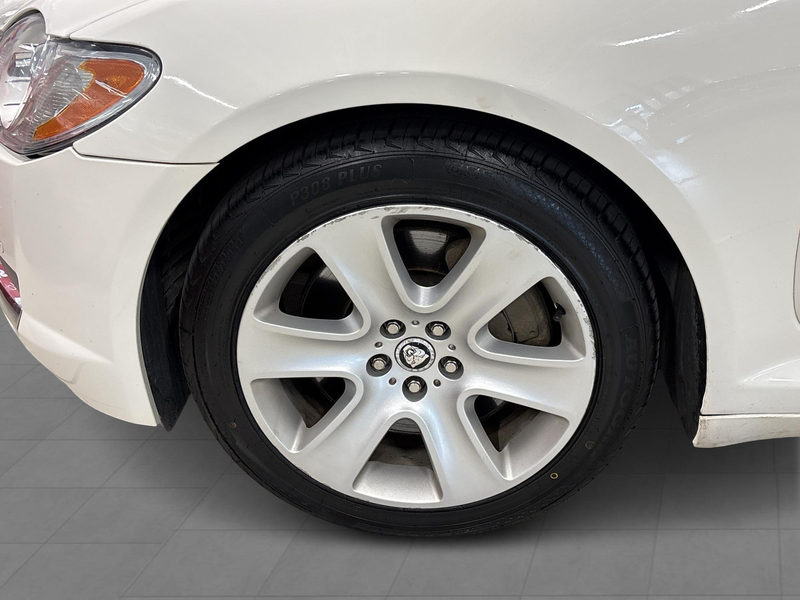 Jaguar XF vaihtoauto