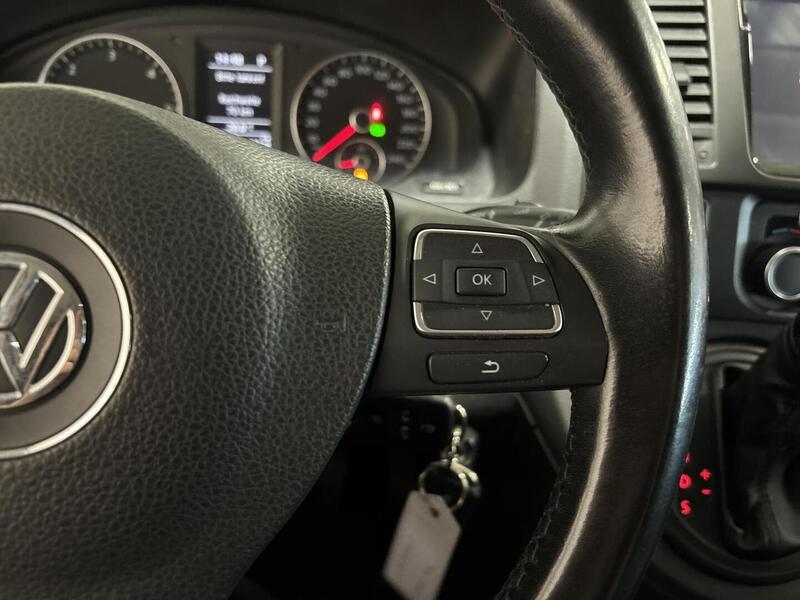 Volkswagen Caravelle vaihtoauto