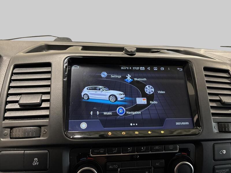 Volkswagen Caravelle vaihtoauto