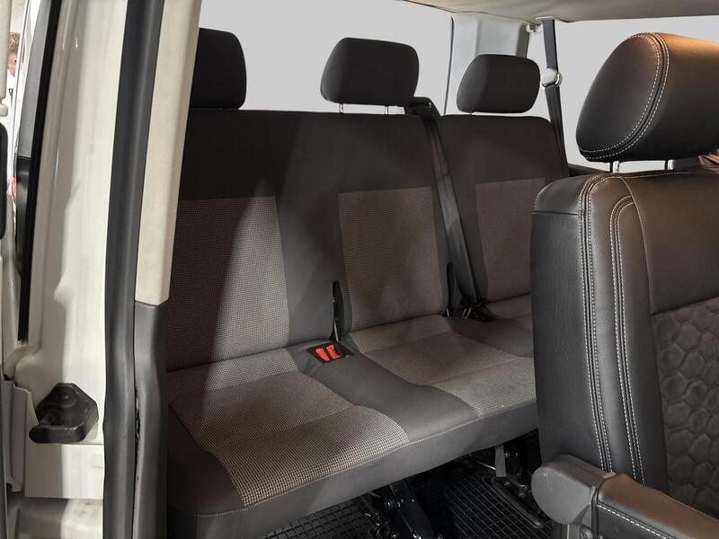 Volkswagen Caravelle vaihtoauto