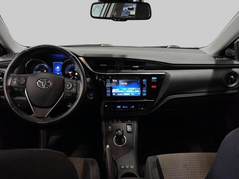 Toyota Auris vaihtoauto