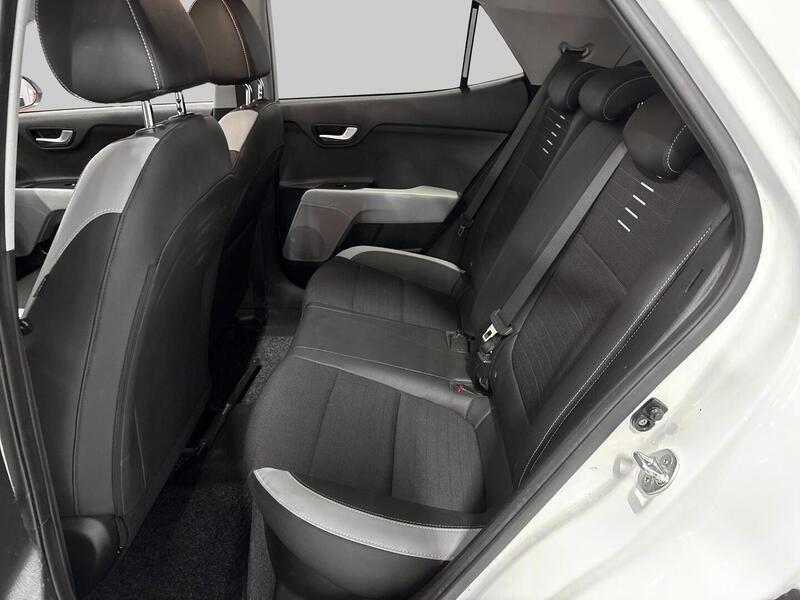 Kia Stonic vaihtoauto