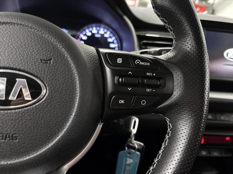 Kia Stonic vaihtoauto