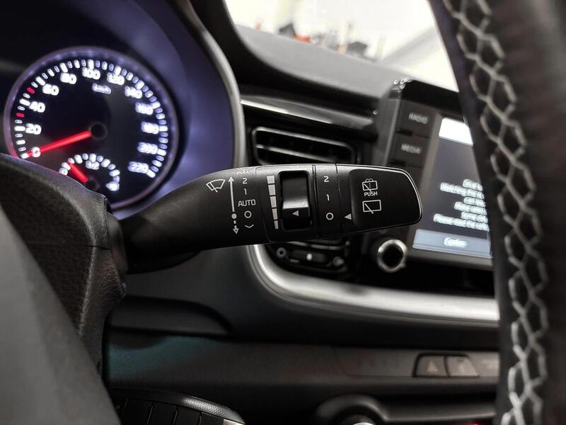 Kia Stonic vaihtoauto