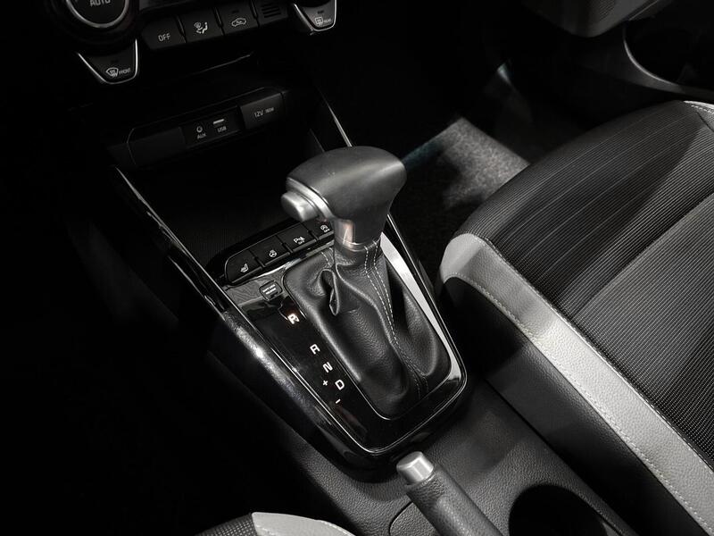 Kia Stonic vaihtoauto