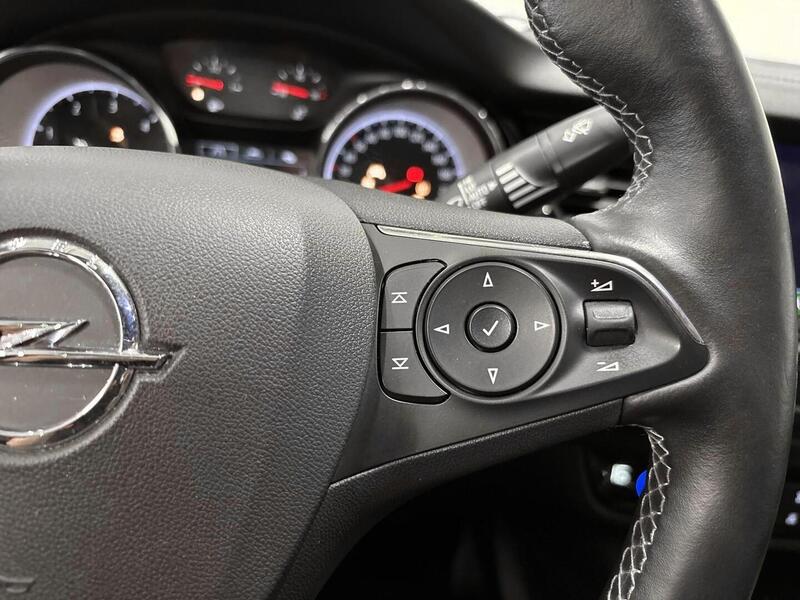 Opel Insignia vaihtoauto