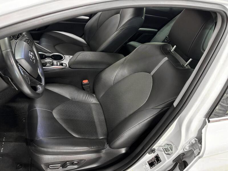 Toyota Camry vaihtoauto