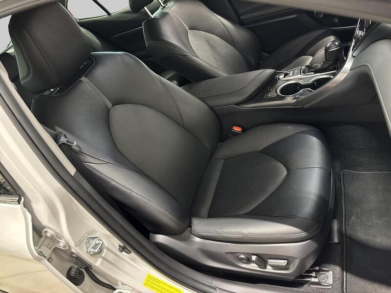 Toyota Camry vaihtoauto