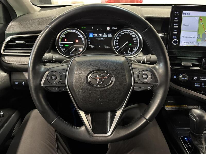 Toyota Camry vaihtoauto