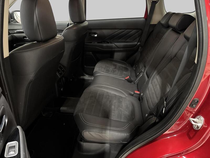 Mitsubishi Outlander PHEV vaihtoauto