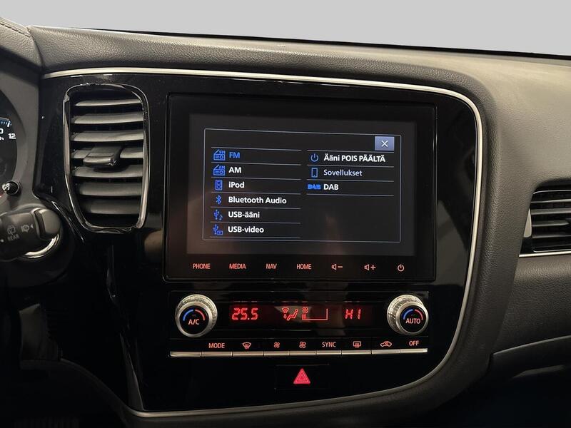 Mitsubishi Outlander PHEV vaihtoauto