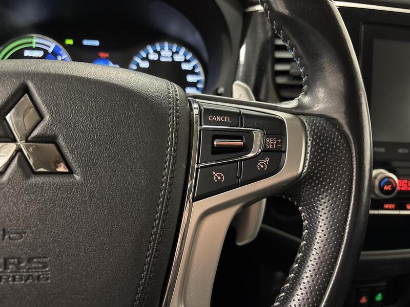 Mitsubishi Outlander PHEV vaihtoauto