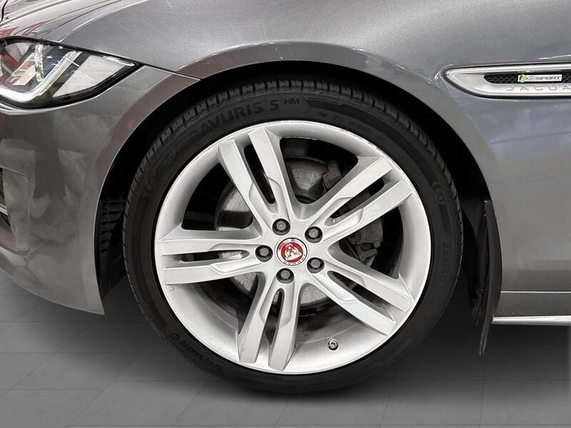 Jaguar XE vaihtoauto