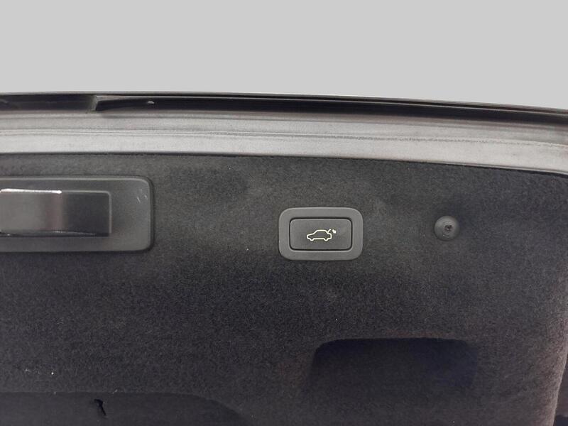 Jaguar XE vaihtoauto