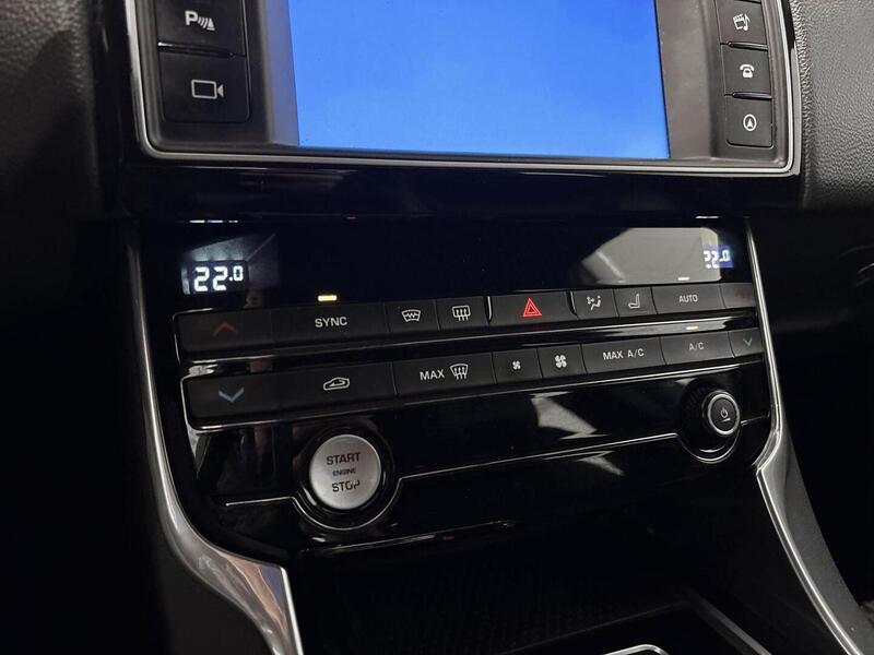 Jaguar XE vaihtoauto