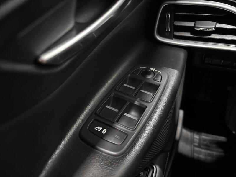 Jaguar XE vaihtoauto