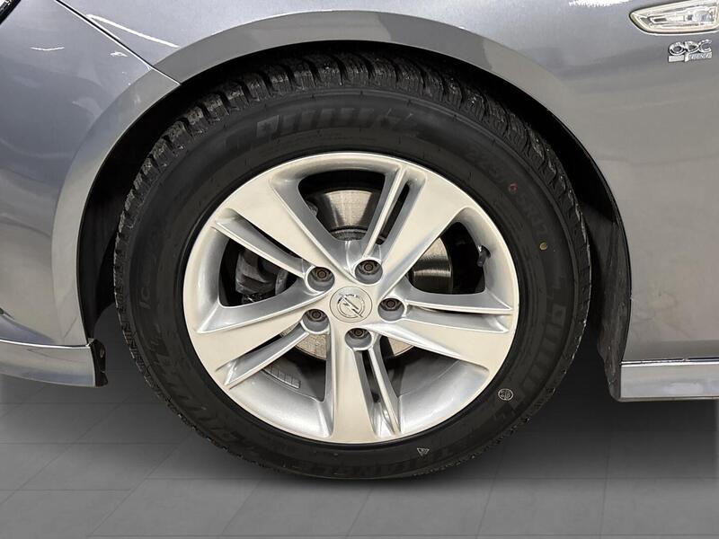 Opel Insignia vaihtoauto