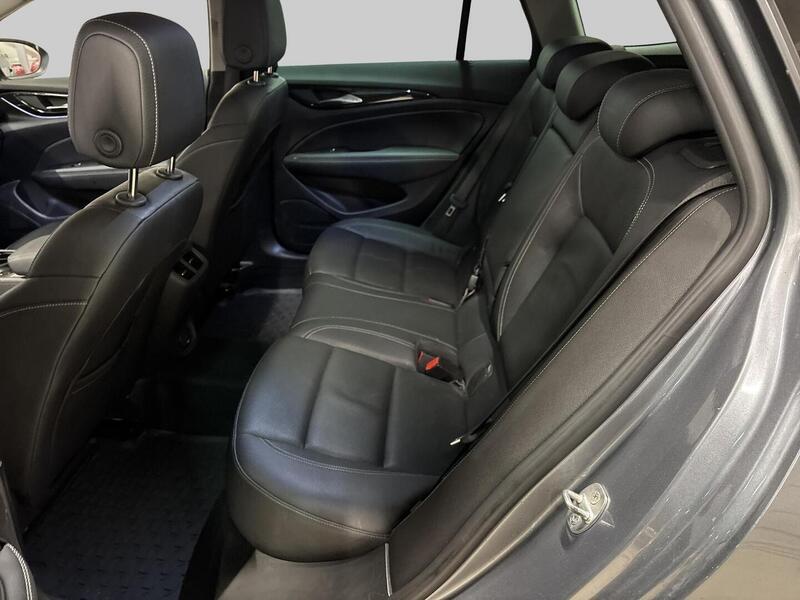 Opel Insignia vaihtoauto