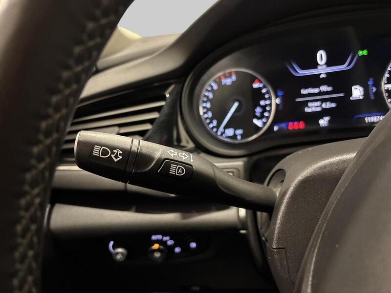 Opel Insignia vaihtoauto