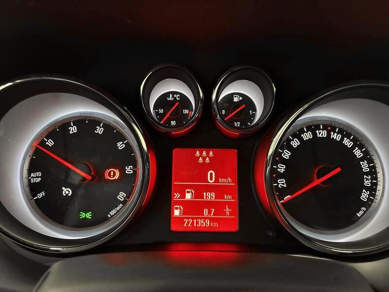 Opel Zafira Tourer vaihtoauto