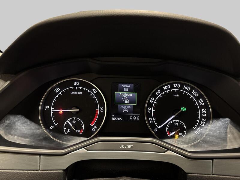 Skoda Superb vaihtoauto