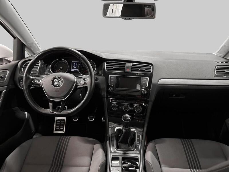 Volkswagen Golf vaihtoauto