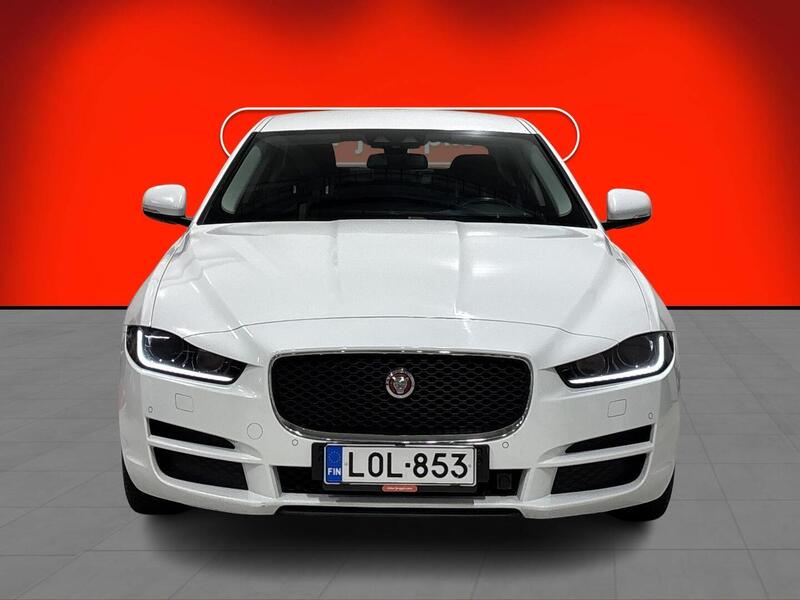 Jaguar XE vaihtoauto