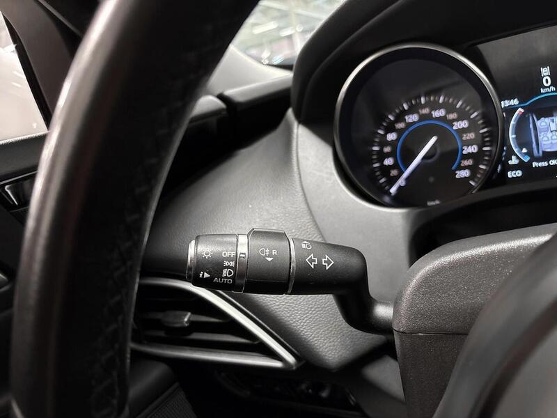 Jaguar XE vaihtoauto