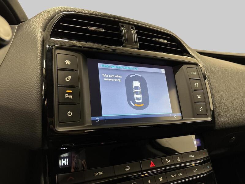 Jaguar XE vaihtoauto