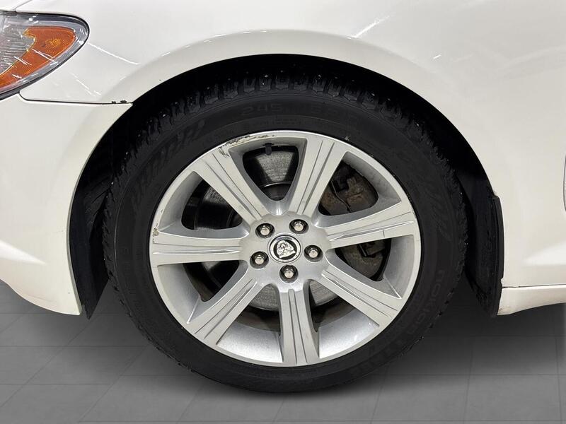 Jaguar XF vaihtoauto