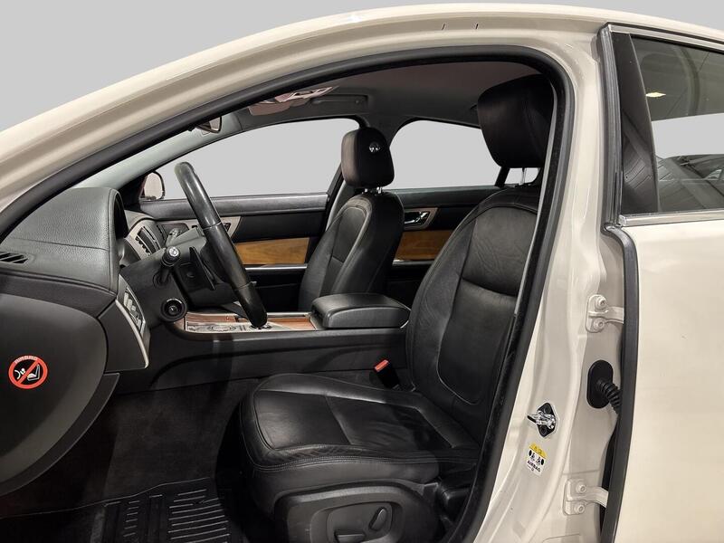 Jaguar XF vaihtoauto